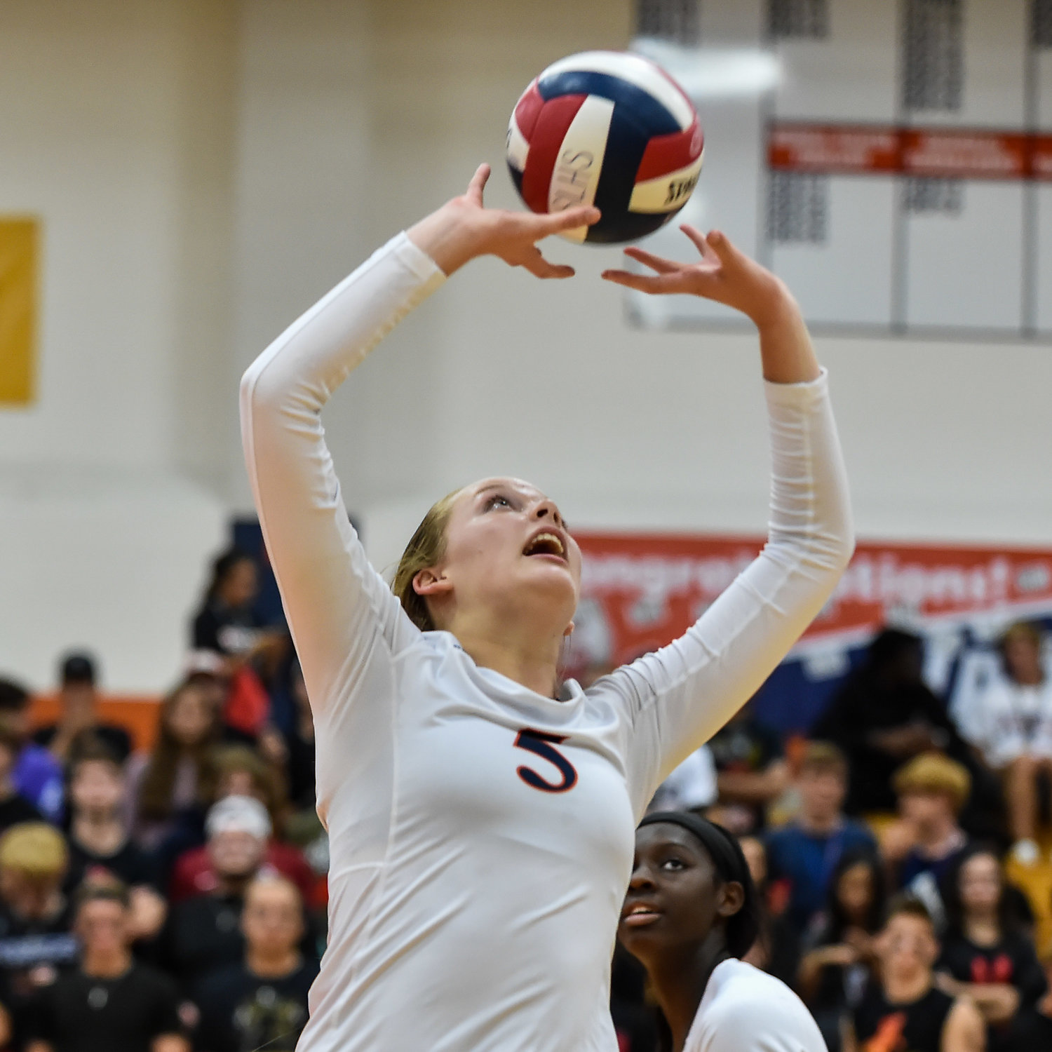 Katy Tx. Sept 24, 2019:  Seven Lakes Casey Batenhorst (5) sets up a shot during a conference high school volleyball game between Katy and Seven Lakes at SLHS.  (Photo by Mark Goodman / Katy Times)